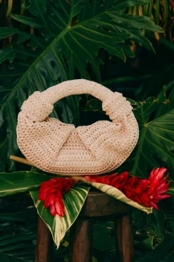 Raffiaraffia lopsy bag