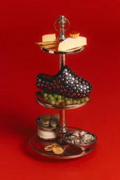 Studdedstudded bubble clog