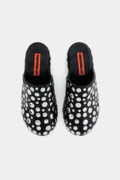 Studdedstudded bubble clog