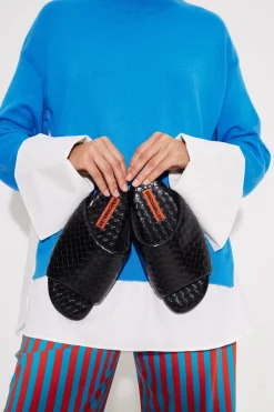 Wovenwoven bubble slide